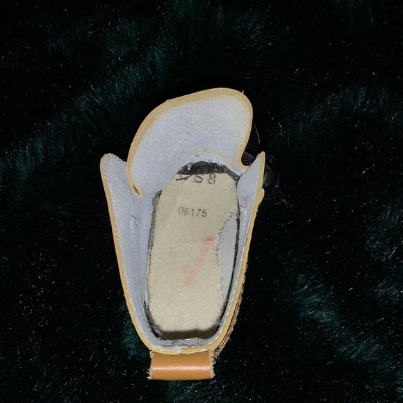 Sorel Children’s Yoot PAC TP Boot (needs new lace on right boot) - Picture 13 of 13